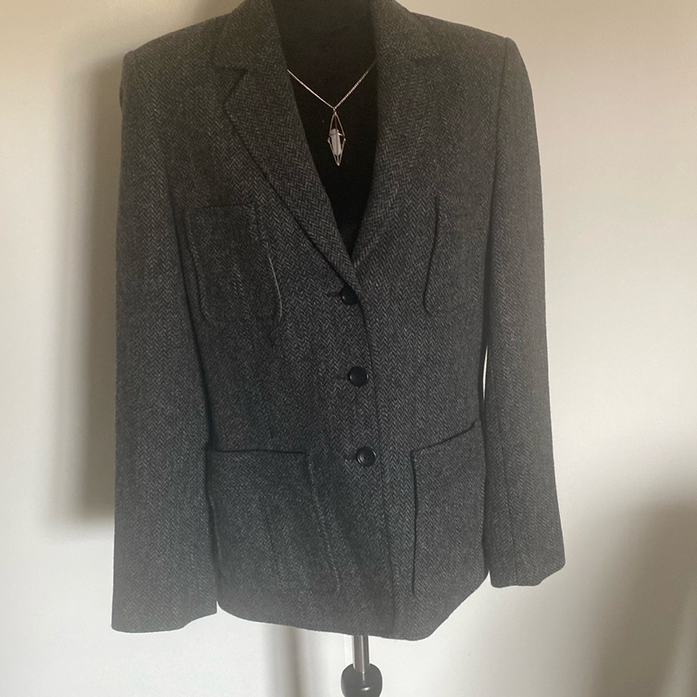 Laura Clement Lambs Wool Tweed Blazer - Size 10 - Black/Gray tweed.
